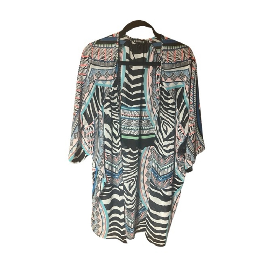 Express Sheer Patterned Kimono - Picture 2 of 6